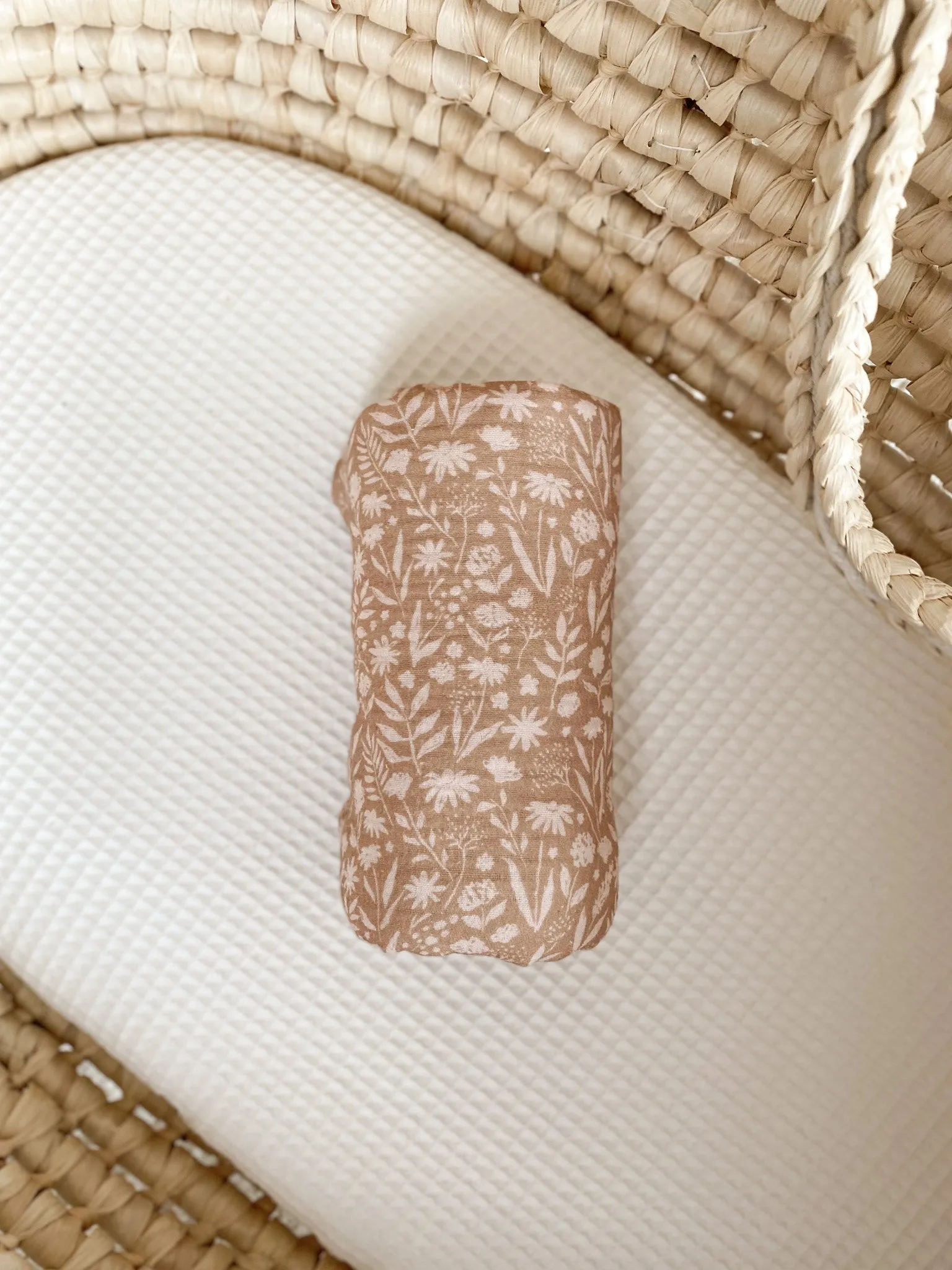 Baby swaddle / muslin wildflower - caramel