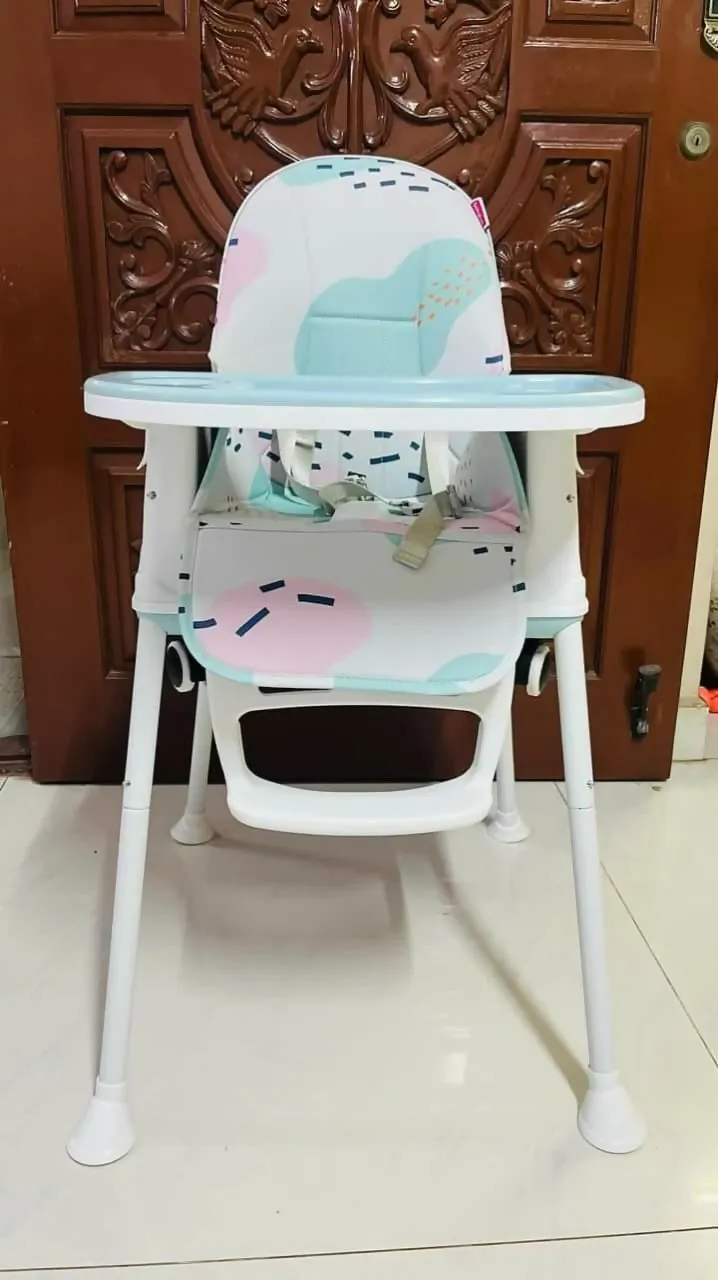 BABYHUG Comfy High Chair with Printed Cushion - Blue