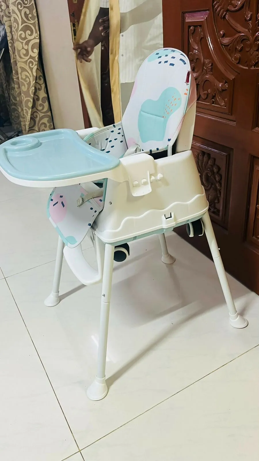 BABYHUG Comfy High Chair with Printed Cushion - Blue